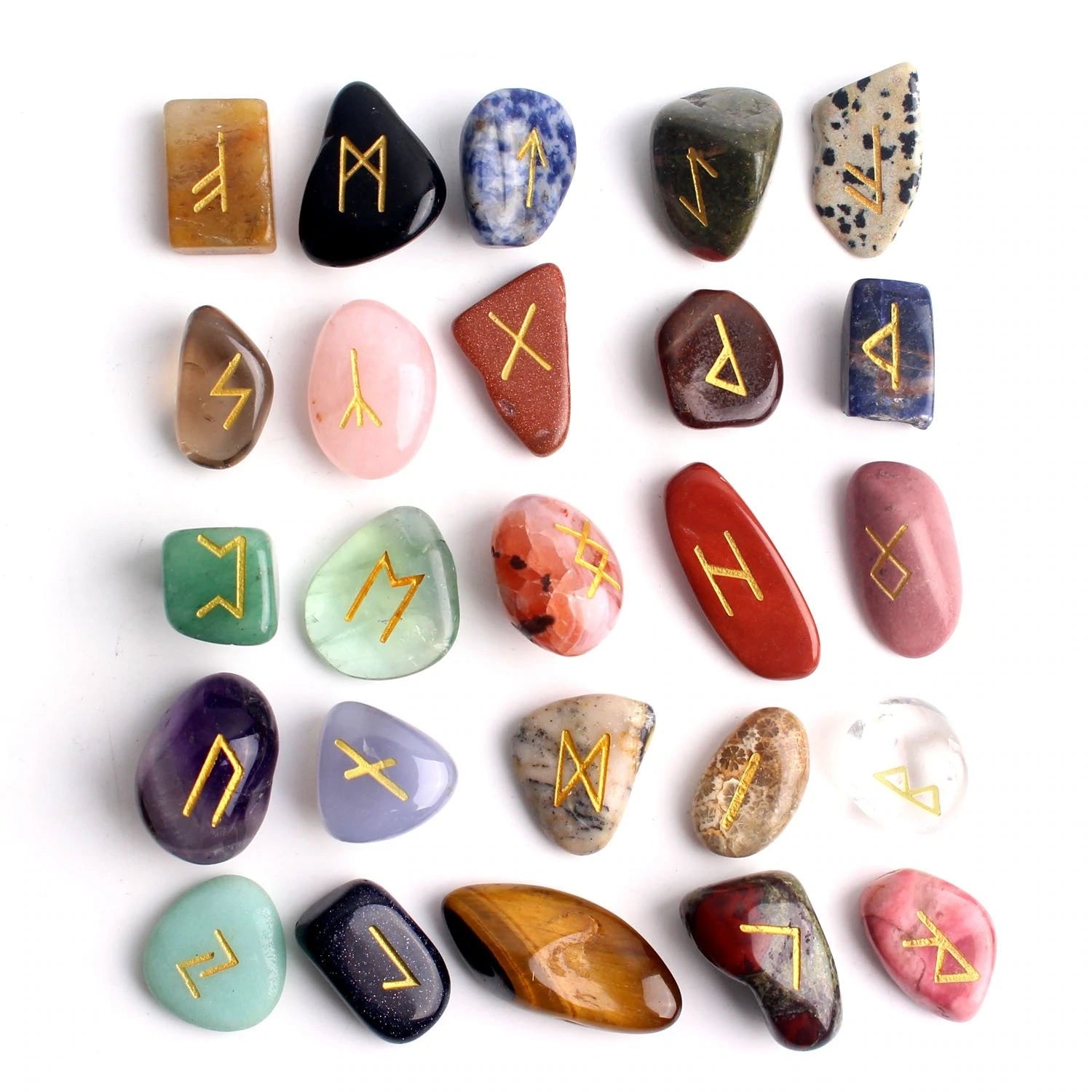 Majestics Runes Divinatoires Vikings - Pack de 25 Pierres d’AMÉTHYSTE  Naturelles Gravées 2 cm x 1 cm + Sac Noir + Ebook Pr