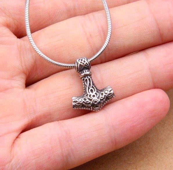 ageofvikings Mjolnir Feminine necklace