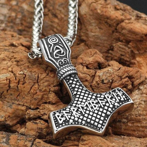 Mjolnir Necklace With Runes - Vikings Roar