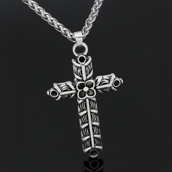 Ragnar Cross Necklace - Vikings Roar