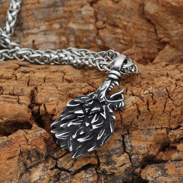 Odins-Glory Wolf Necklace